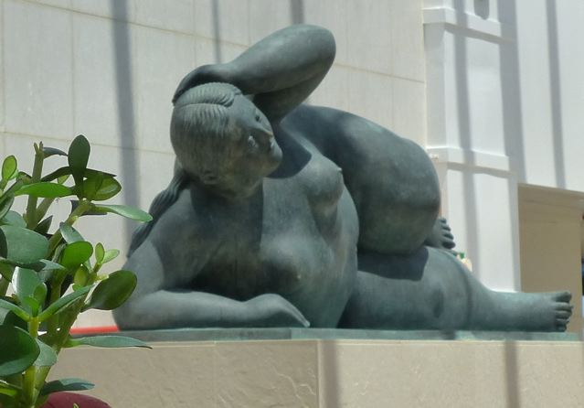 nudestatue